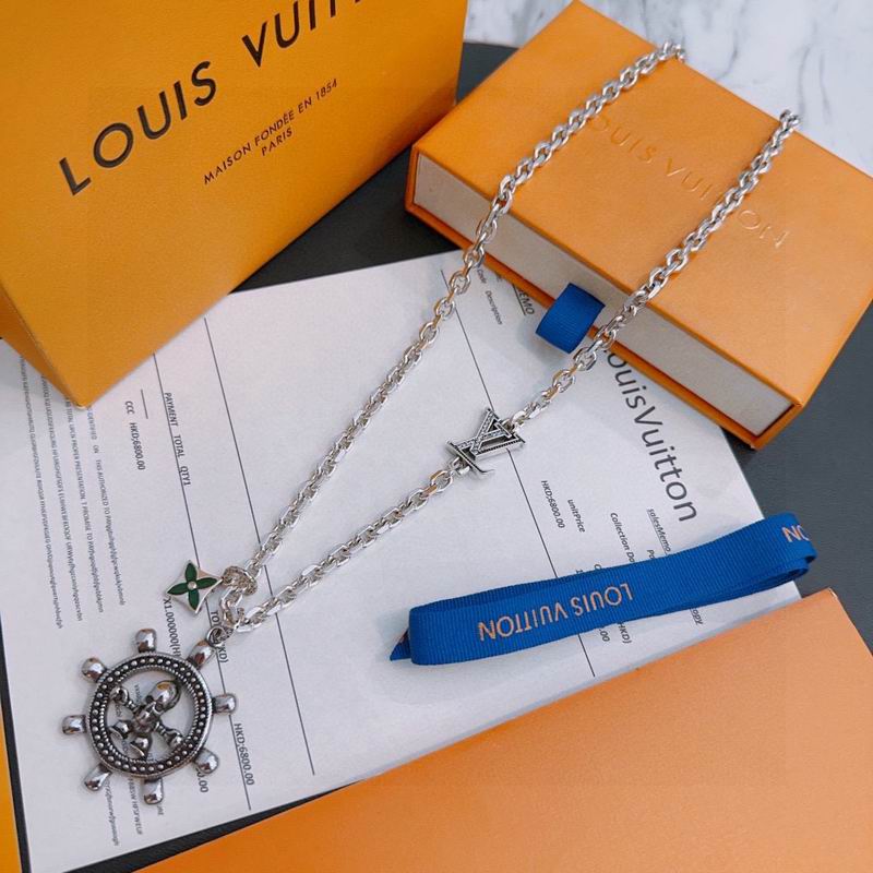 LV Necklace 11yxx106